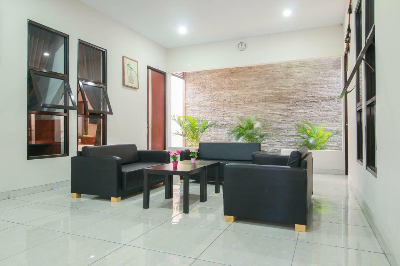 Reddoorz Syariah Near Universitas Jenderal Soedirman Purwokerto Kültér fotó