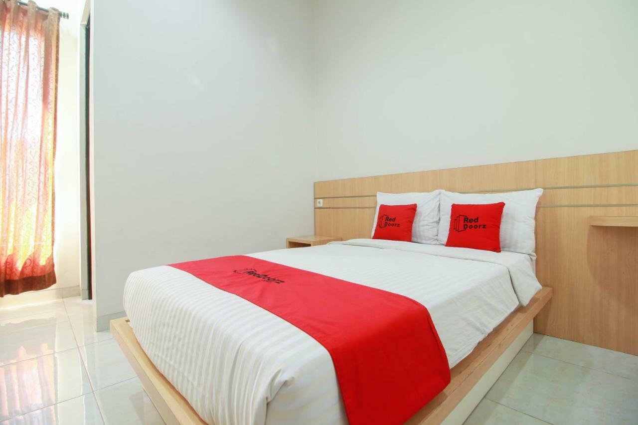 Reddoorz Syariah Near Universitas Jenderal Soedirman Purwokerto Kültér fotó