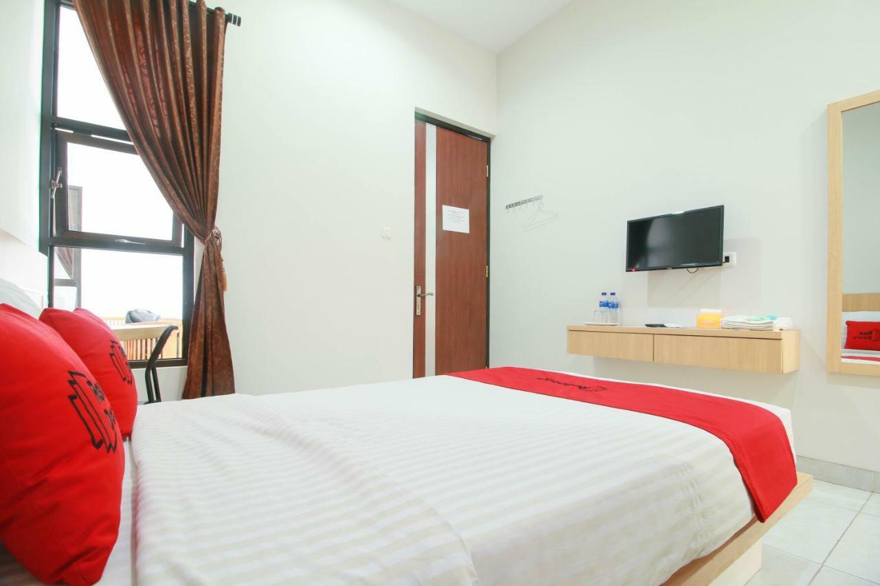Reddoorz Syariah Near Universitas Jenderal Soedirman Purwokerto Kültér fotó